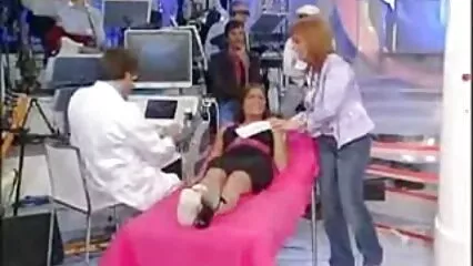 ¿Dos pollas negras en tu pornos de famosas mexicanas boca al mismo tiempo ? ¡Fácil!