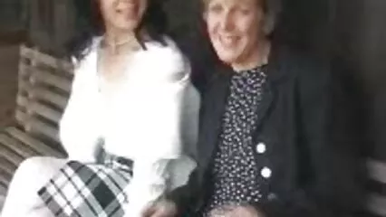 Riley el ama de llaves es xxx con mexicanas el sueño de un fontanero!